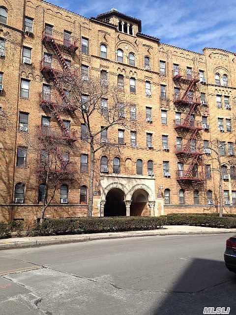 1st image of 8344 Lefferts Blvd APT 5M