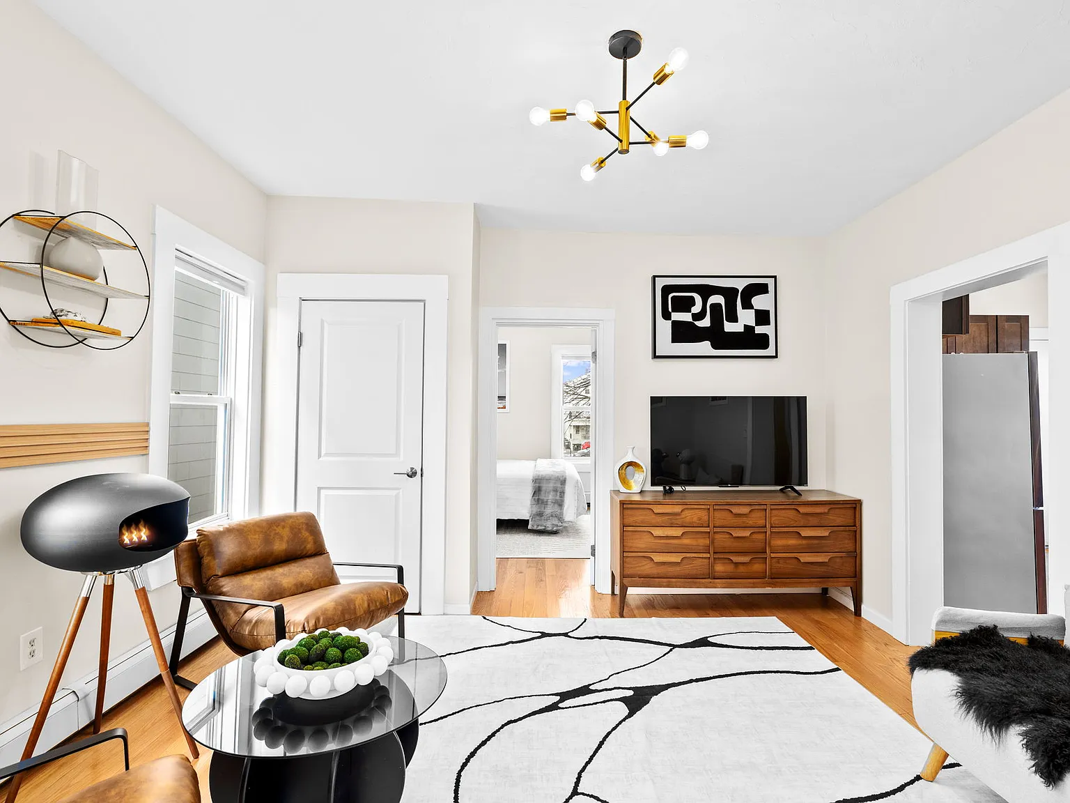 2 bed, 800 sqft, $3,600 — Photo 3