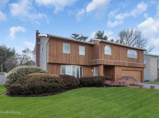 5 Livingston Ave, Jericho, NY 11753