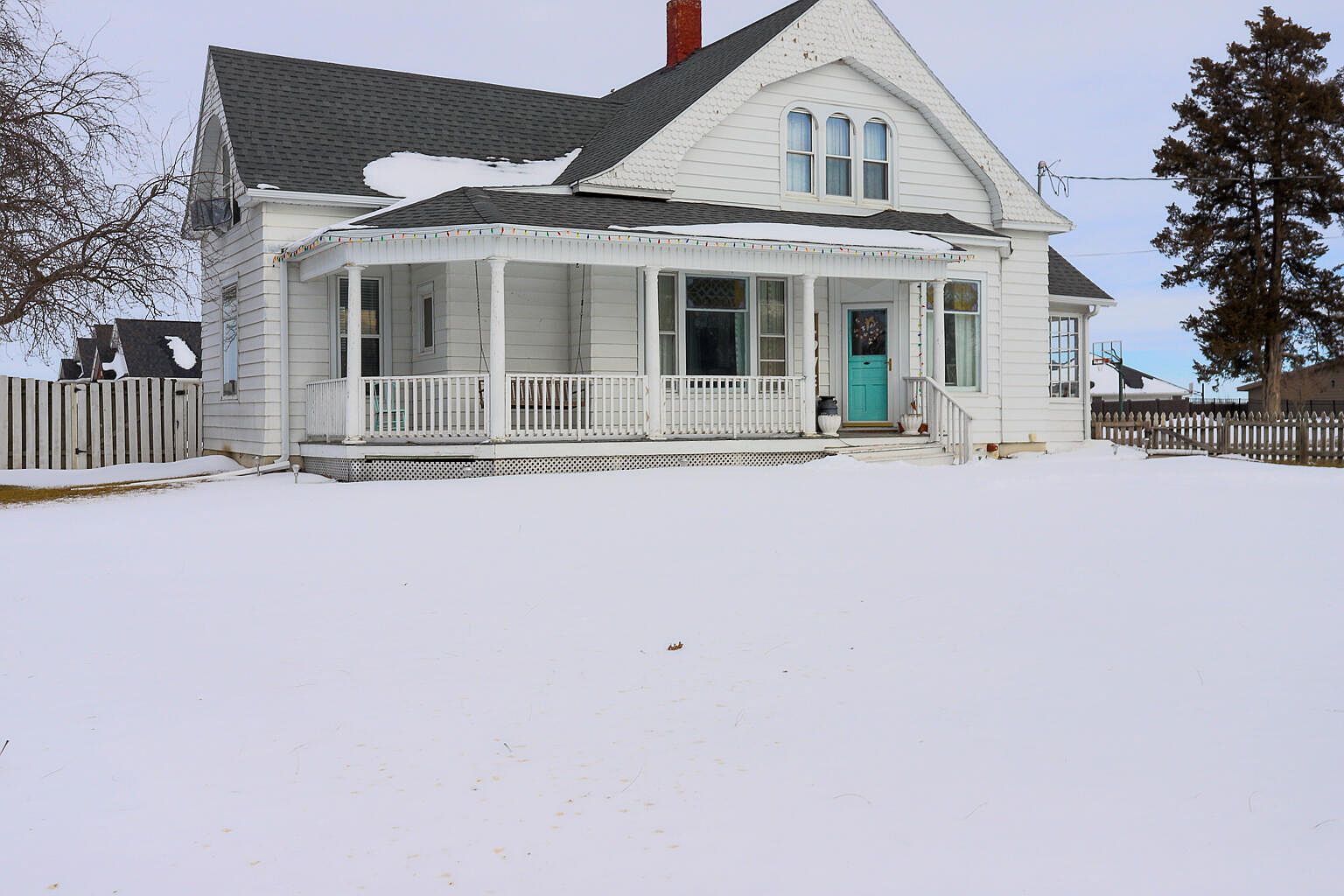 107 E Main St, Treynor, IA 51575 Zillow