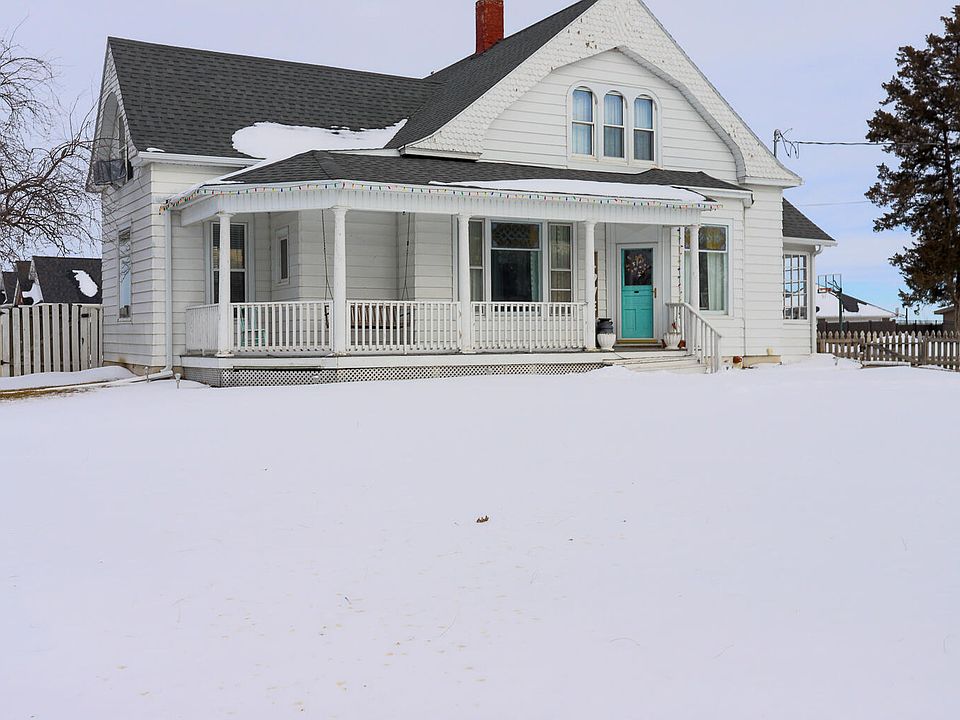 107 E Main St, Treynor, IA 51575 Zillow