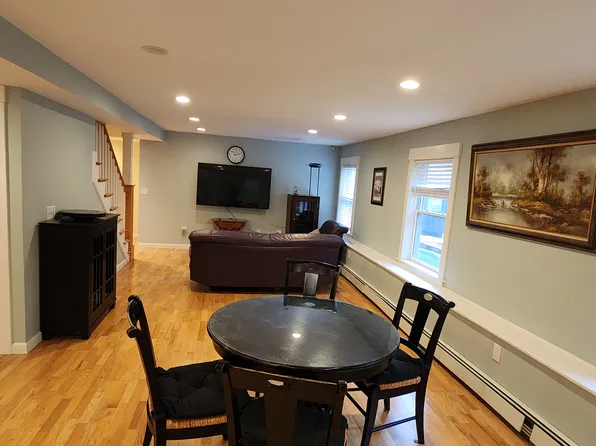 20 Estabrook Rd #2, Lexington, MA 02421