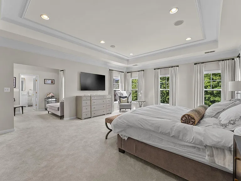 4039 Cray Dr — Photo 36