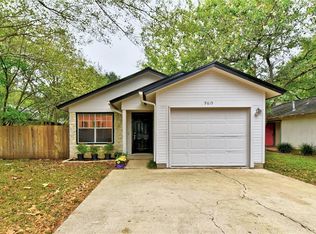 9615 Holly Springs Dr, Austin, TX 78748