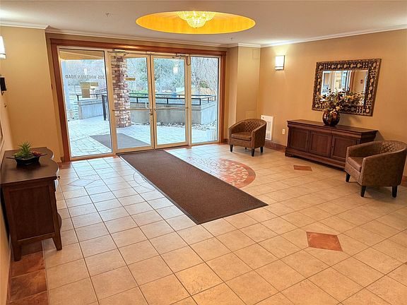 5th image of 305 Whitman Rd Unit 208