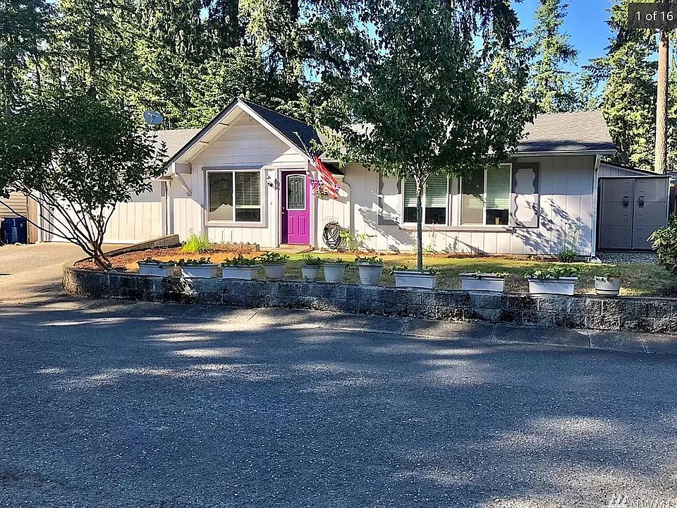 Bright & airy 3-bed, 2-bath home with a spacious backyard!