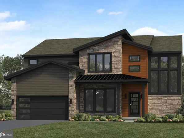 244 Dahlia Cir, Lebanon, PA 17042