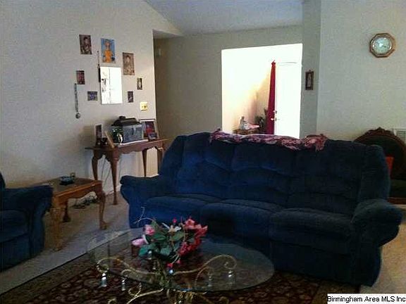 4th image of 220 Summer Hill Dr