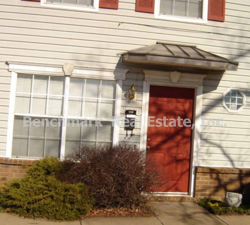 1st image of 1009 SE 5th St APT B