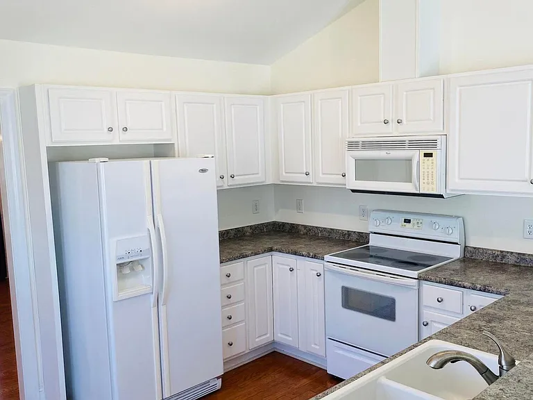 3349 Stone Bend Dr — Photo 4