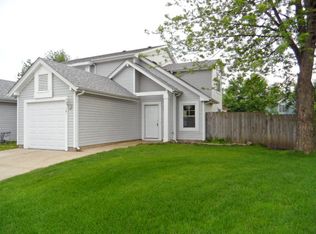 15 Copper Ct, Glendale Heights, IL