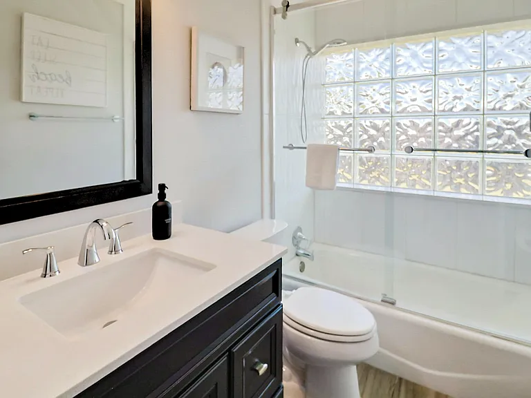 2545 Webber St — Photo 62