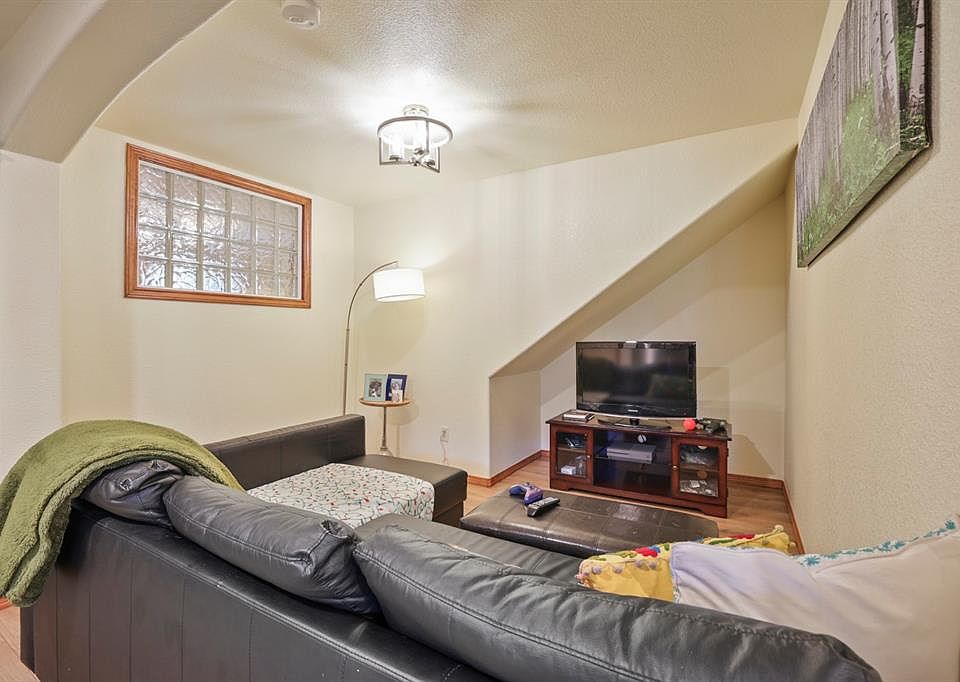 1st image of 82 Stellar Jay Rd #2