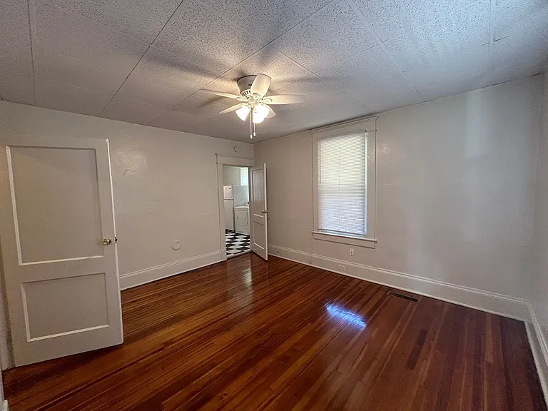 1308 W Chapel Hill St — Photo 9