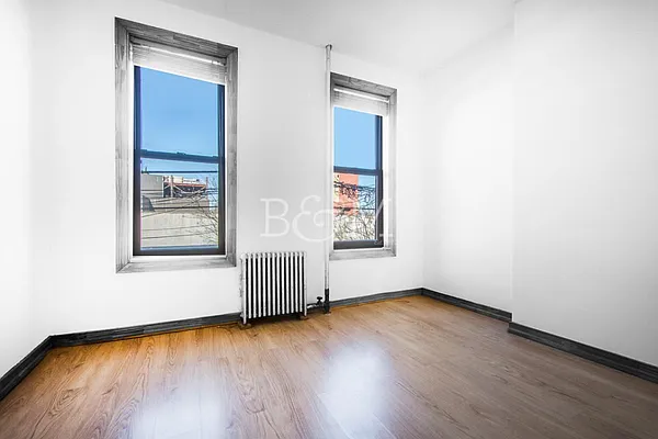 Rented by Brick&Mortar | media 12