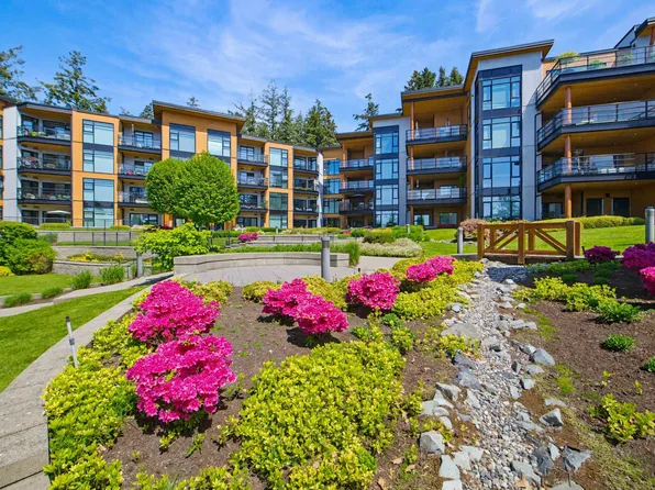 14855 Thrift Ave #505, White Rock, BC V4B 2J6
