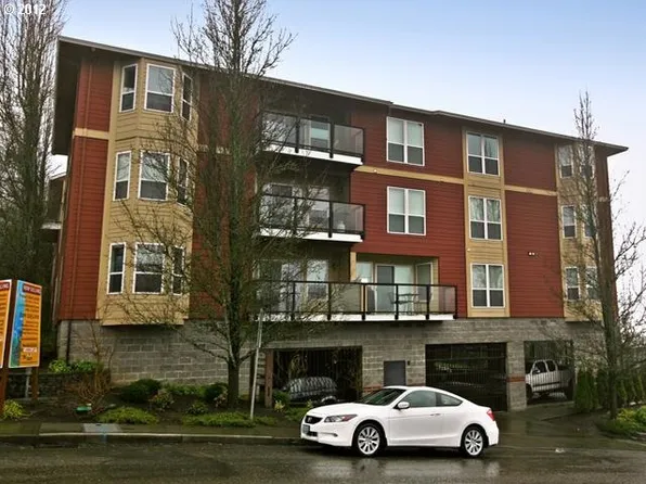 1033 SW Gibbs St Unit 304, Portland, OR 97239