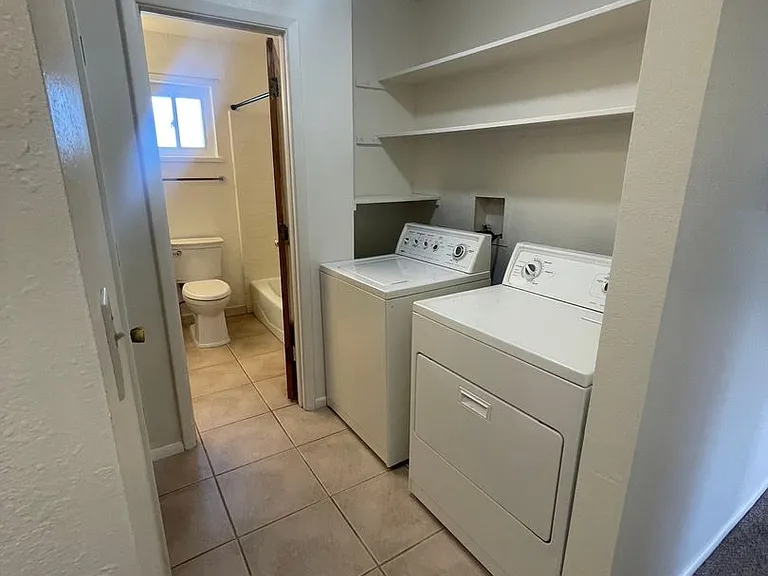 154 S Los Pinos Dr — Photo 28