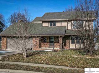 16204 Elm St, Omaha, NE 68130