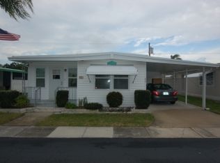 82 Redwood Ln N, Largo, FL 33770