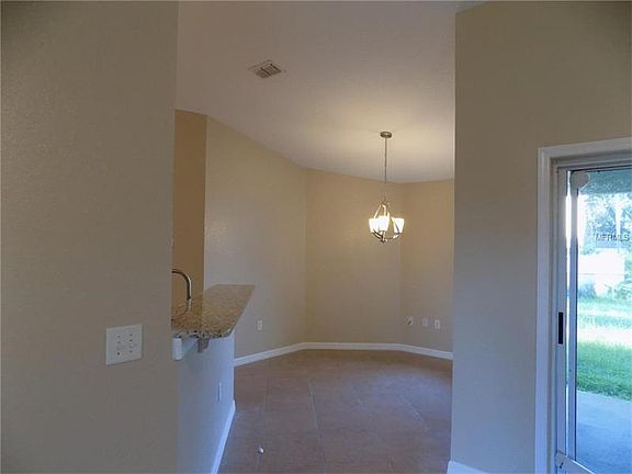 3rd image of 629 Gull Dr