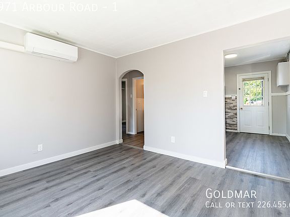 4th image of 11971 Arbour St #1