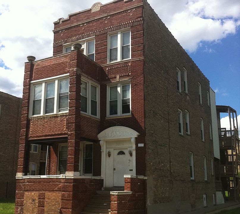1st image of 3514 W Grenshaw St #2B