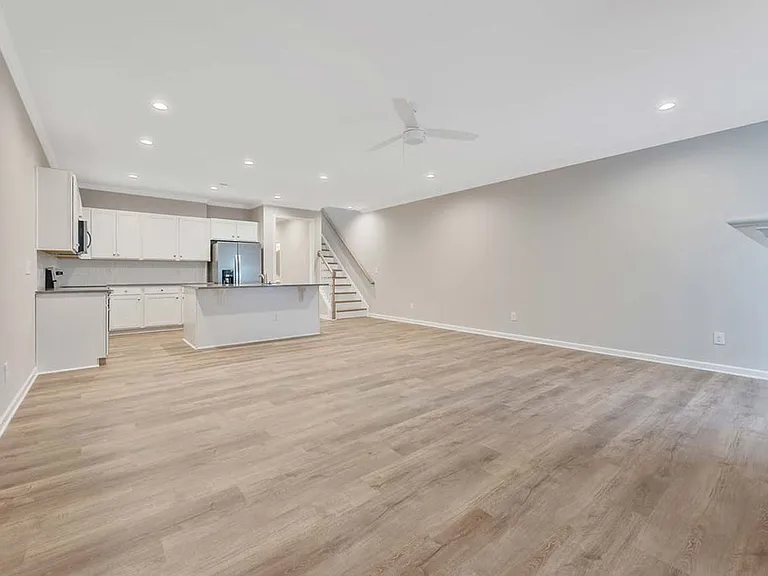 1705 Ballard Dr — Photo 16