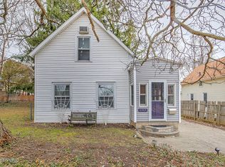 1317 Courtney St NW, Grand Rapids, MI 49504
