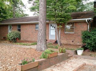 302 S Franklin Dr, Sanford, NC 27330