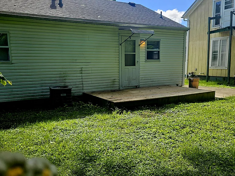 503 N School St — Photo 5