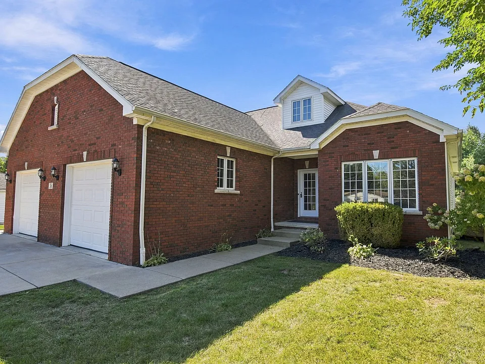 306 Tennyson Ter #L