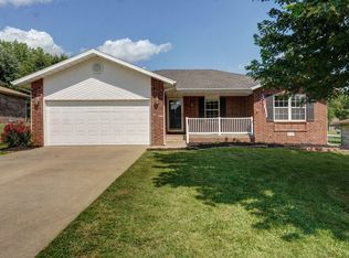 510 S Walnut St, Walnut Grove, MO 65770