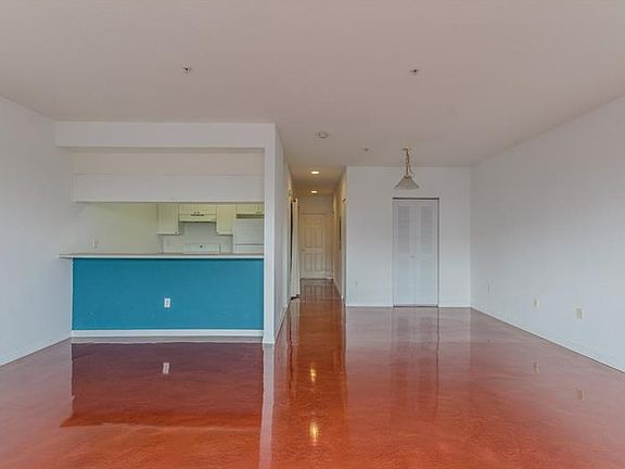 3rd image of 2002 E 5th Ave Suite 303