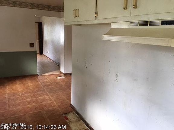 3rd image of 4030 Madison Ave SE