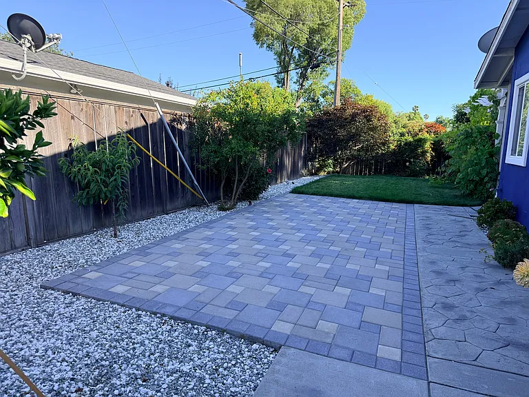 1394 Niagara Dr — Photo 10