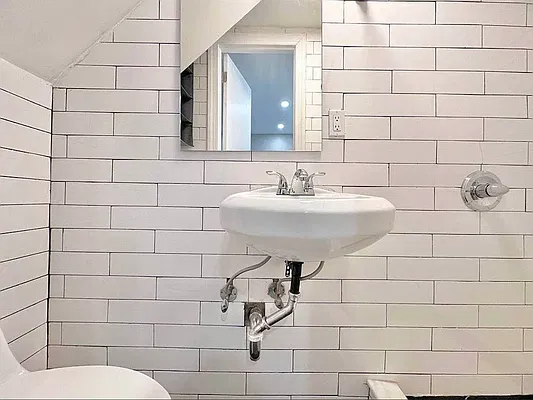 Rented by Doorway NYC, LLC | media 5