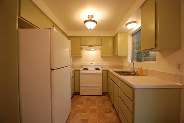 1st image of 18018 Smokey Point Blvd #2