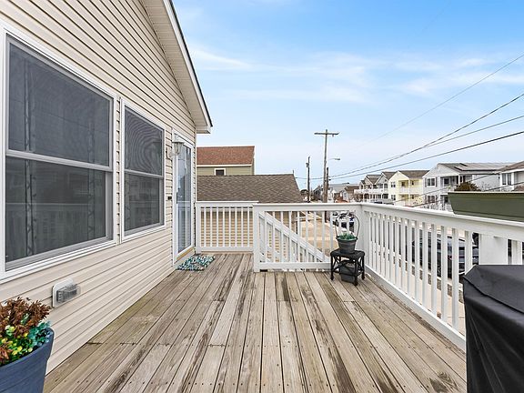 5th image of 106 W Syracuse Ave