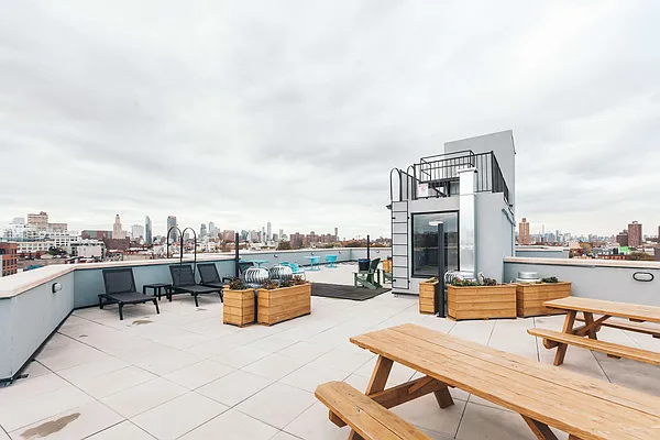 Rented by Nooklyn NYC LLC | media 31