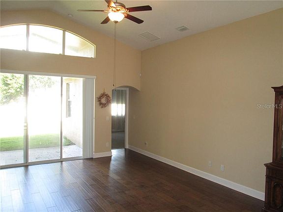 5th image of 1527 River Ct