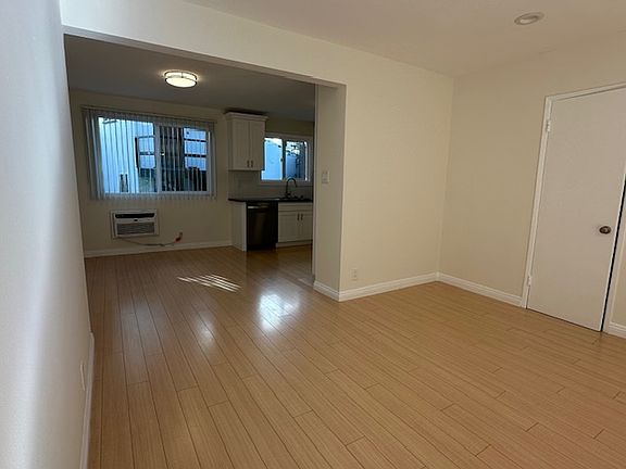 4th image of 3410 Club Dr APT 15