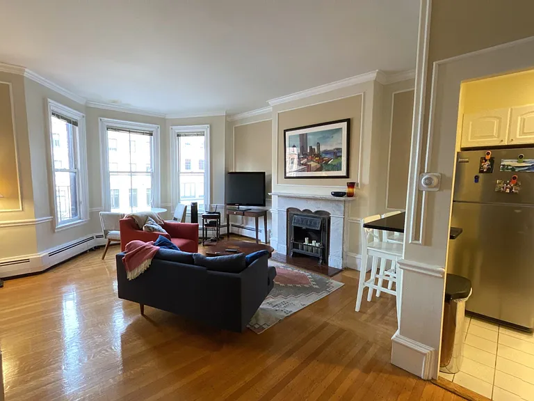 431 Beacon St #3 — Photo 1