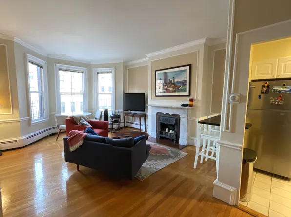 431 Beacon St APT 3, Boston, MA 02115