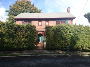 1660 Interlaken Pl E, Seattle, WA 98112