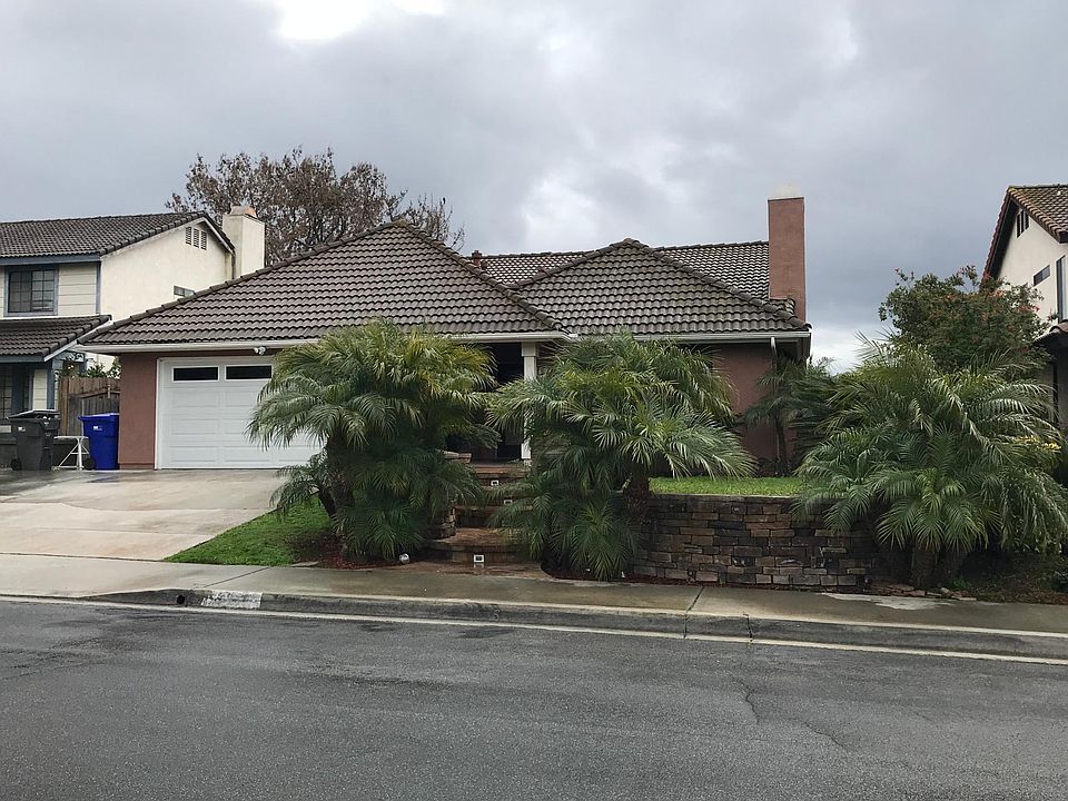 1st image of 3841 Stanford Dr