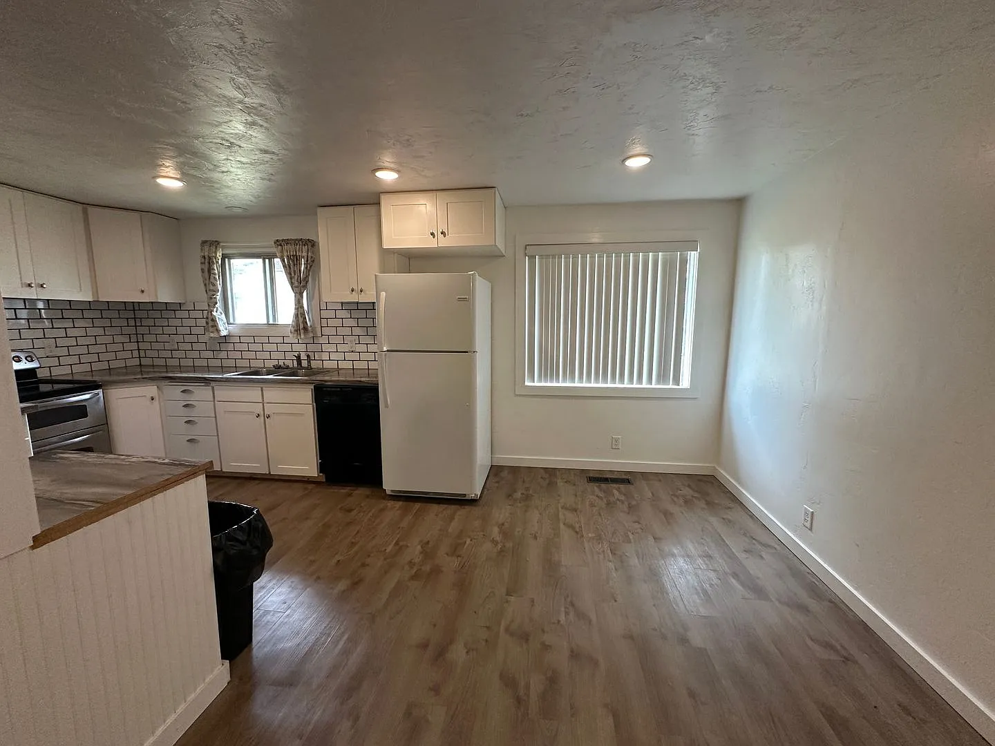 O358RD — Photo 1