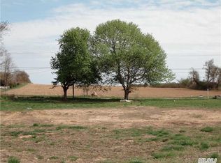 436 Sound Shore Rd, Riverhead, NY 11901