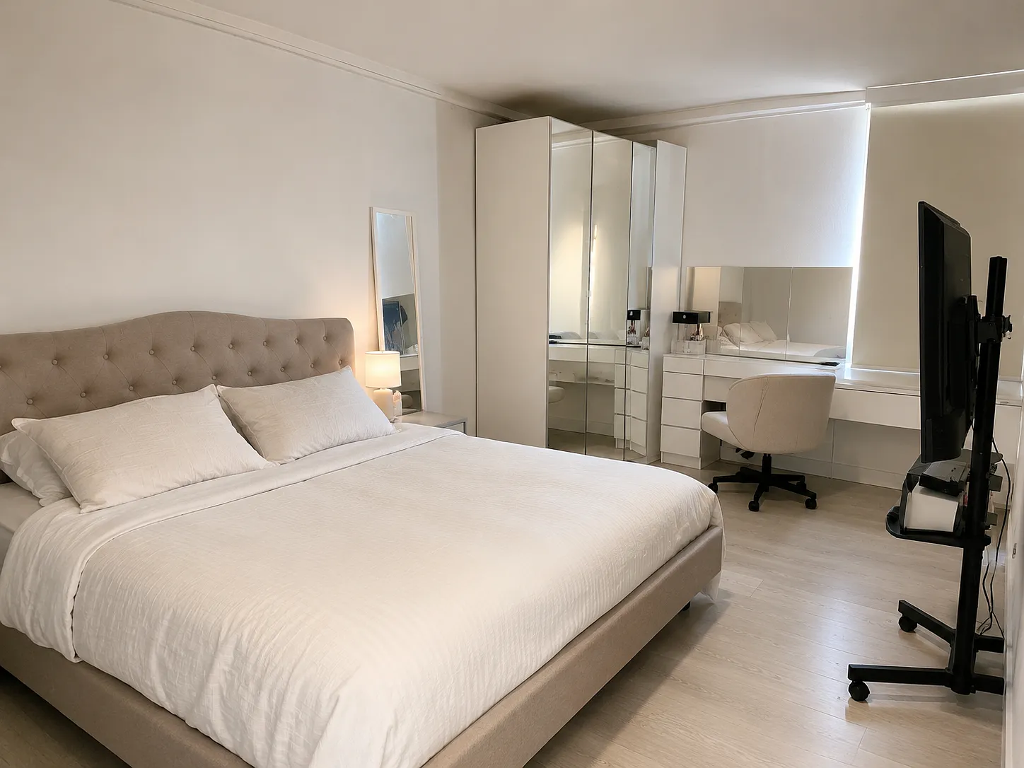 2 bed, 1255 sqft, $5,500 — Photo 4