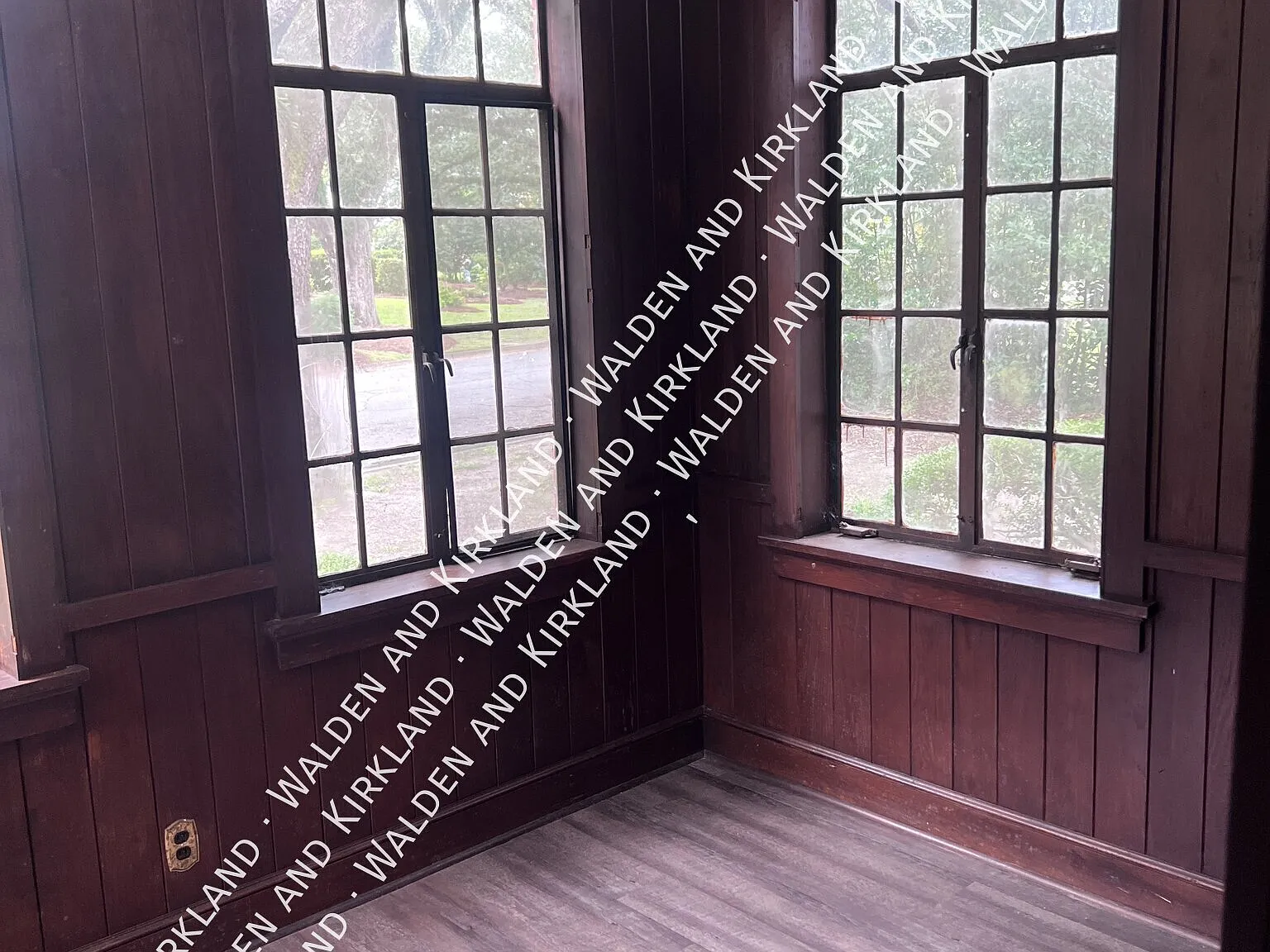Charming 2 BD/1 BA with Den - $825 a month — Photo 4